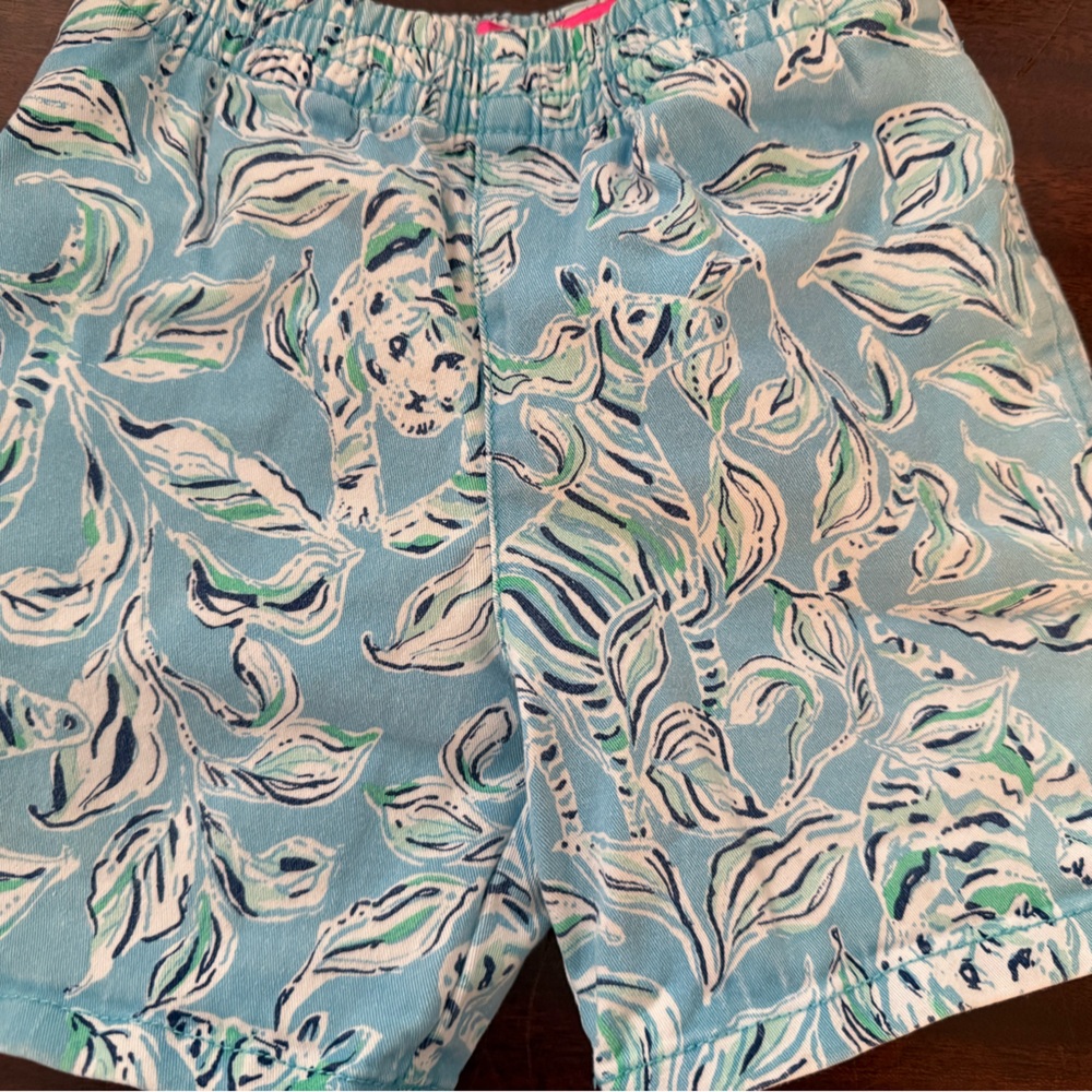Lilly Pulitzer Blue Leaf Print Kids Shorts
